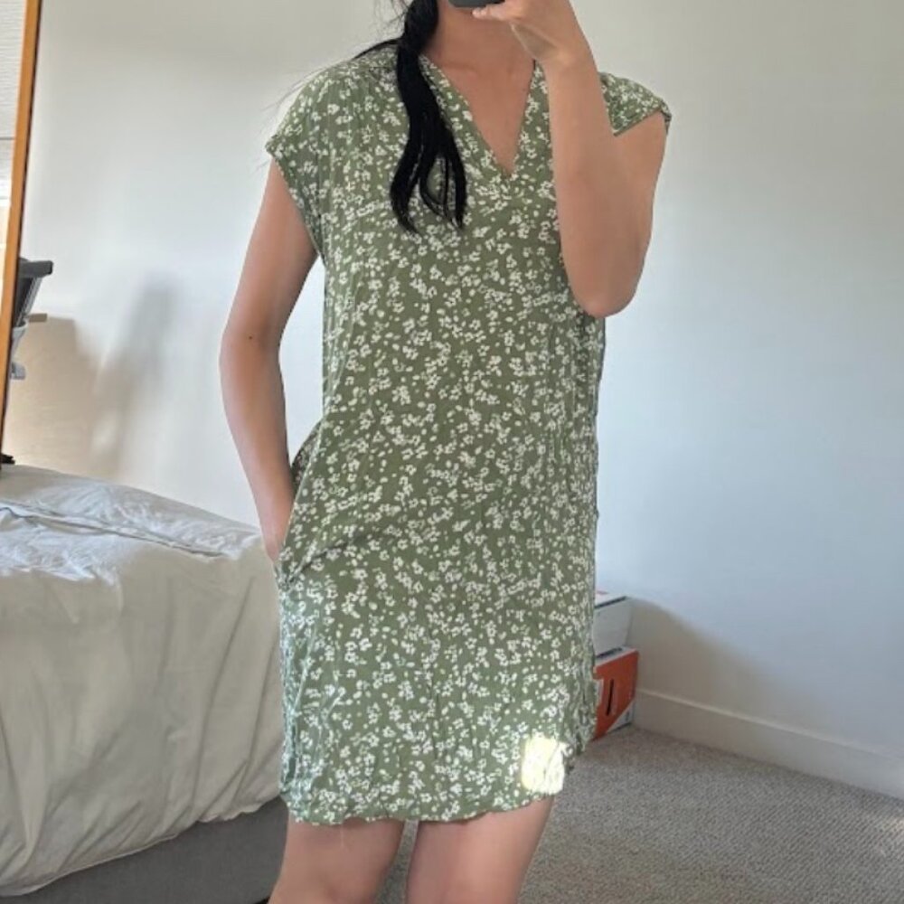 Old Navy - Green Floral Dress with Pockets